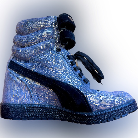 Puma Sky sky wedge suade sneakers black gold interior wedge size 7.5 womens shoe - Picture 3 of 9